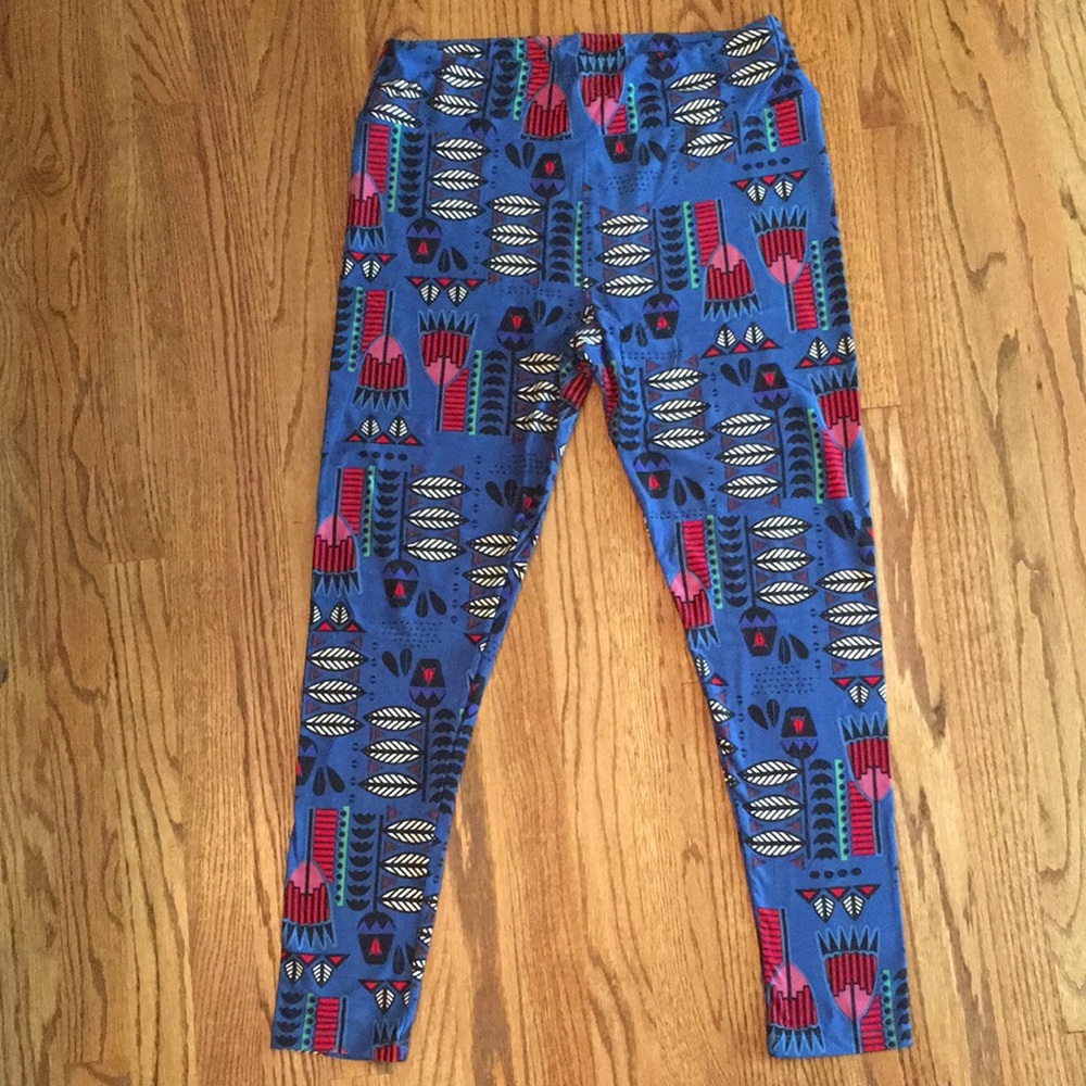 LulaRoe Tall and curvy leggings never worn